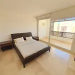 Nayah Stays, Beautiful 3-Bedroom Vacation Home